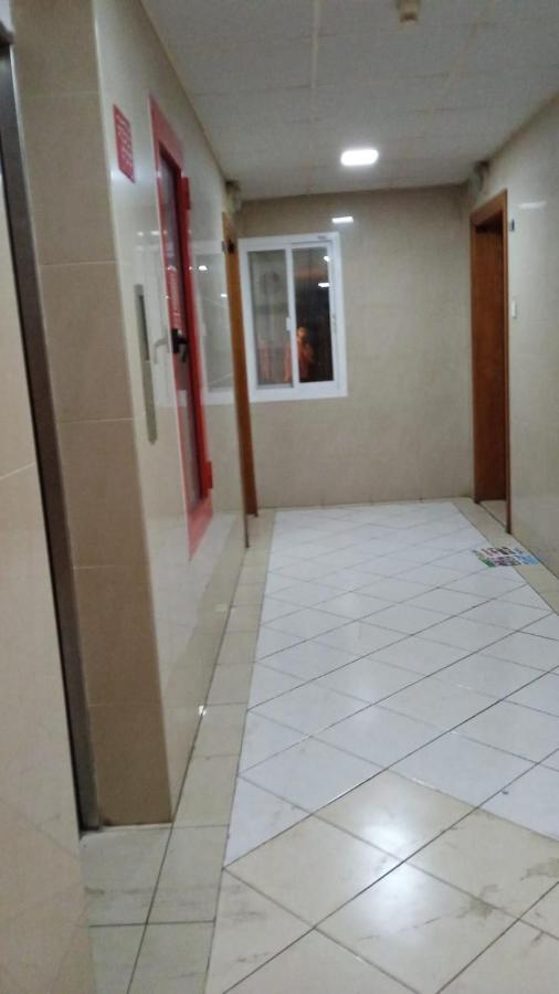 Brand New Boys Hostel 5 Min Walk From Burjuman Metro Station Exit-4 With All Brand New Furnishings & Free Facilities Dubaj Exteriér fotografie