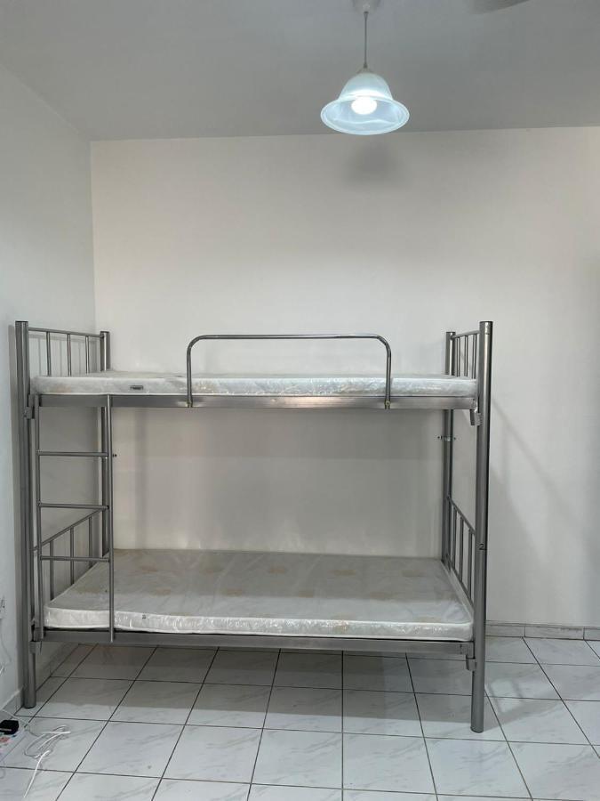 Brand New Boys Hostel 5 Min Walk From Burjuman Metro Station Exit-4 With All Brand New Furnishings & Free Facilities Dubaj Exteriér fotografie